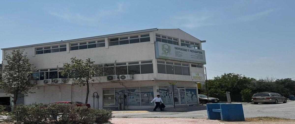 Foto de local en , colinas de santa engracia, pesquería, nuevo león, 31356091 foto 02 Foto de local en venta en , colinas de santa engracia, pesquería, nuevo león, 31356091 No. 02