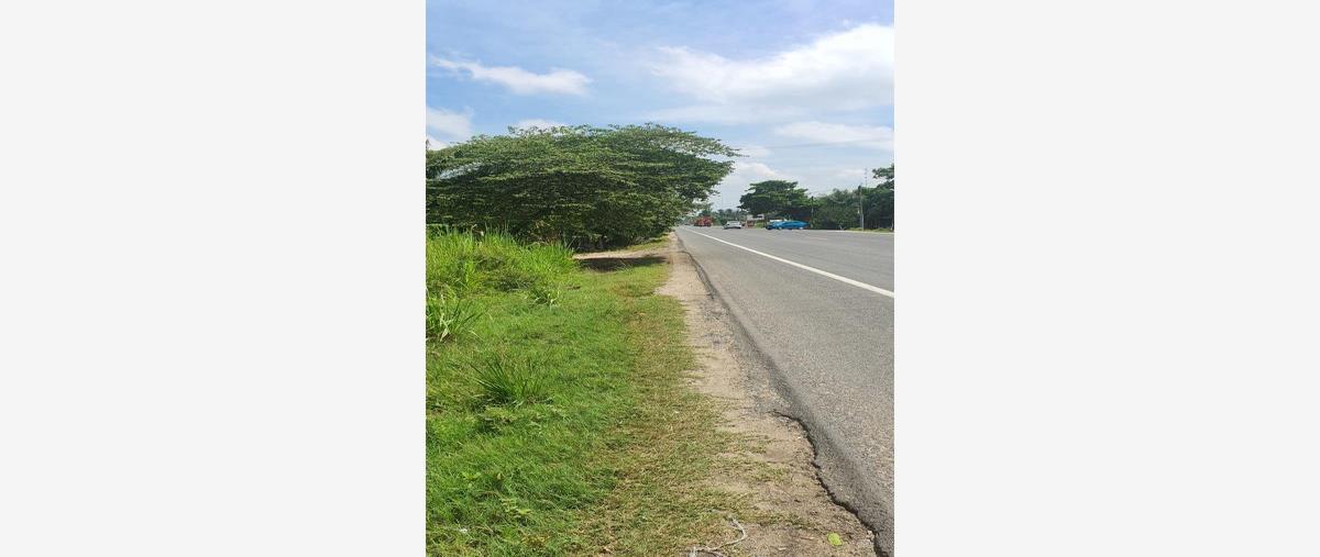 Foto de rancho en venta en  , comalcalco centro, comalcalco, tabasco, 28327186 No. 02