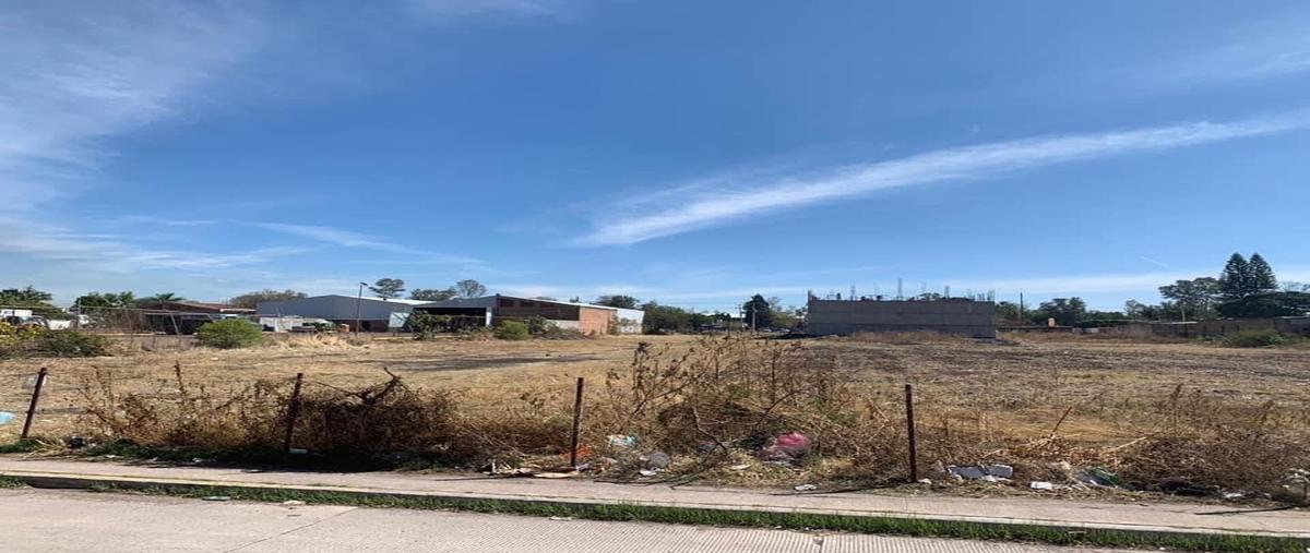 Foto de terreno habitacional en venta en comonfort , 18 de marzo, salamanca, guanajuato, 20843316 No. 04