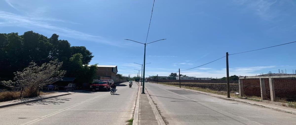 Foto de terreno habitacional en venta en comonfort , 18 de marzo, salamanca, guanajuato, 20843316 No. 05