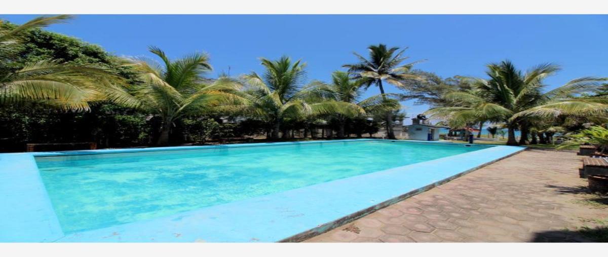 Foto de edificio en venta en  , costa esmeralda, martínez de la torre, veracruz de ignacio de la llave, 0 No. 01