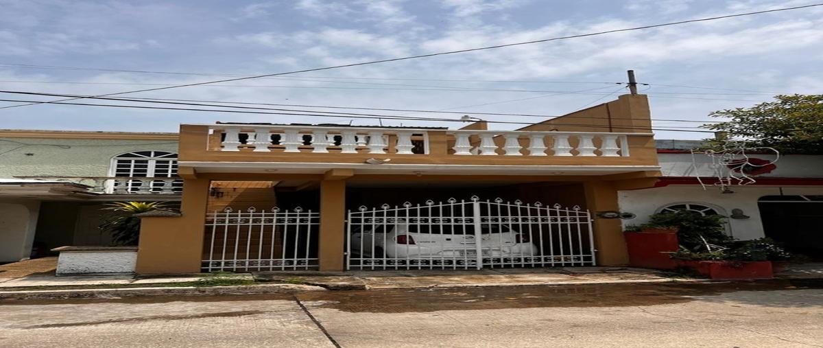 Foto de casa en venta en  , el tesoro, coatzacoalcos, veracruz de ignacio de la llave, 30366933 No. 01