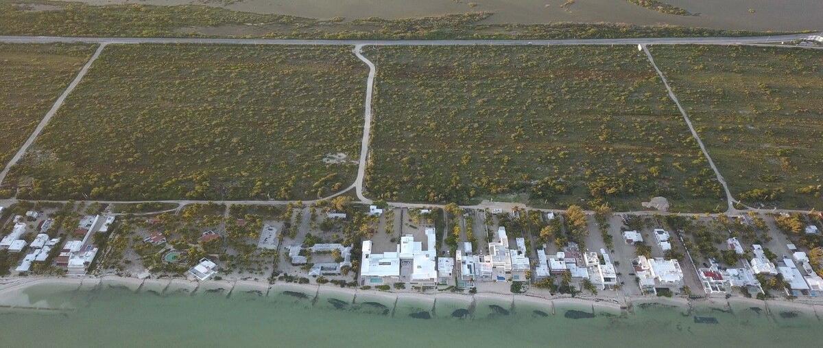 Foto de terreno habitacional en venta en esquina , chicxulub puerto, progreso, yucatán, 0 No. 03