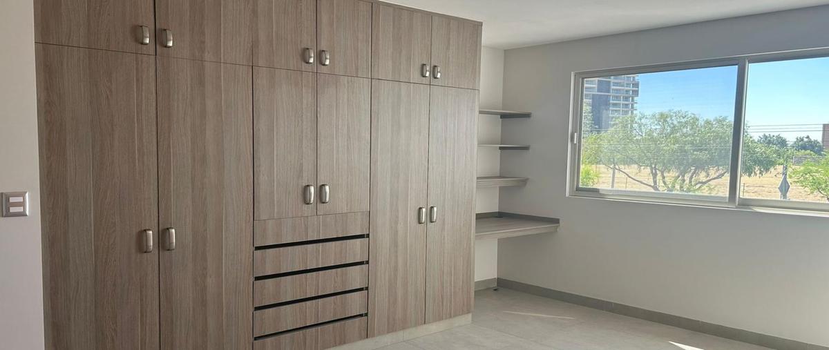 Foto de casa en venta en  , fraccionamiento soberna, león, guanajuato, 0 No. 03
