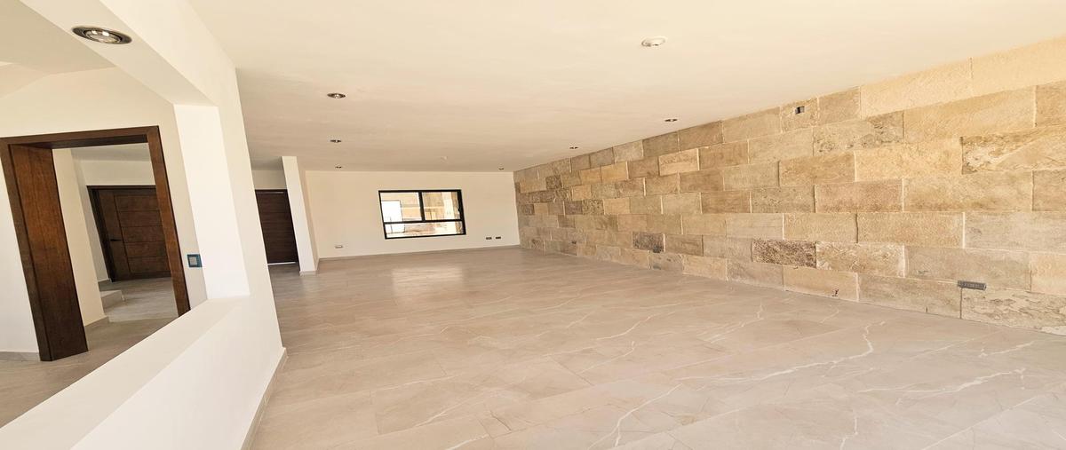 Foto de casa en venta en  , fraccionamiento valencia, saltillo, coahuila de zaragoza, 0 No. 03