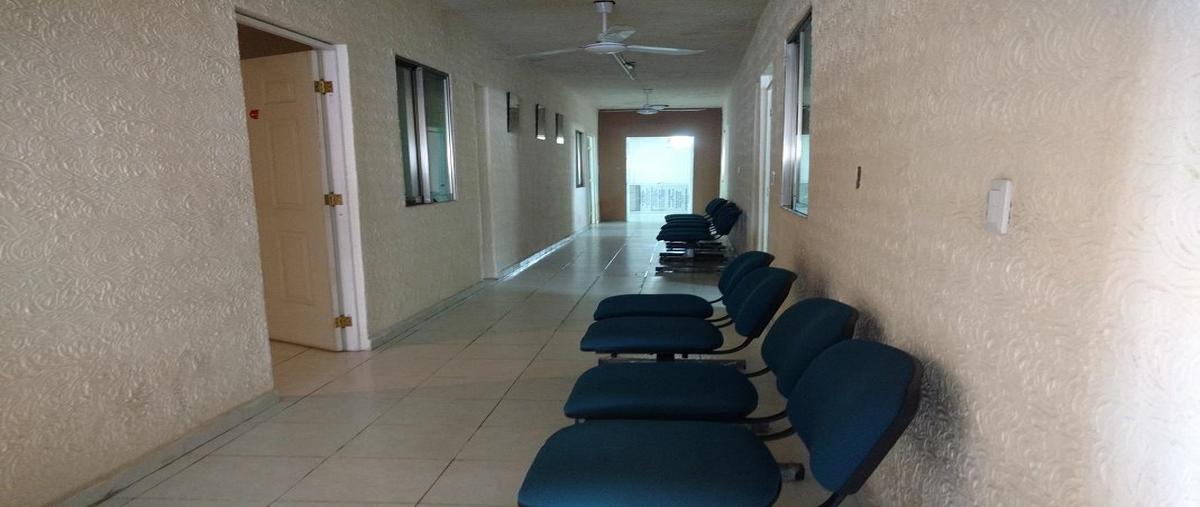 Foto de local en venta en  , framboyanes, othón p. blanco, quintana roo, 30299127 No. 04