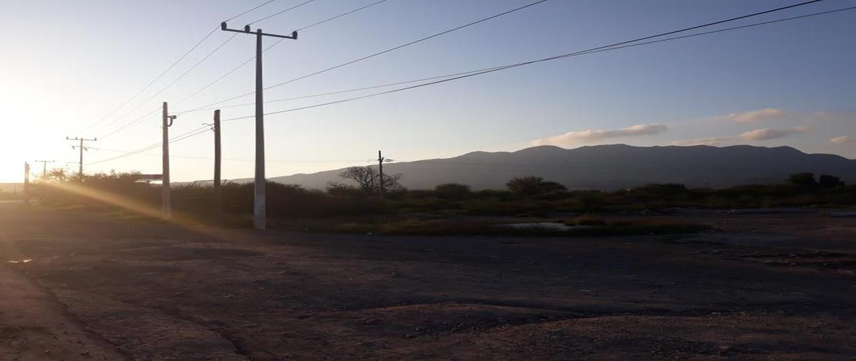 Foto de terreno comercial en venta en  , francisco i madero, saltillo, coahuila de zaragoza, 0 No. 03