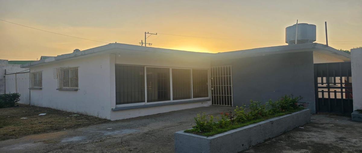Foto de casa en venta en  , iquisa, coatzacoalcos, veracruz de ignacio de la llave, 30337309 No. 02