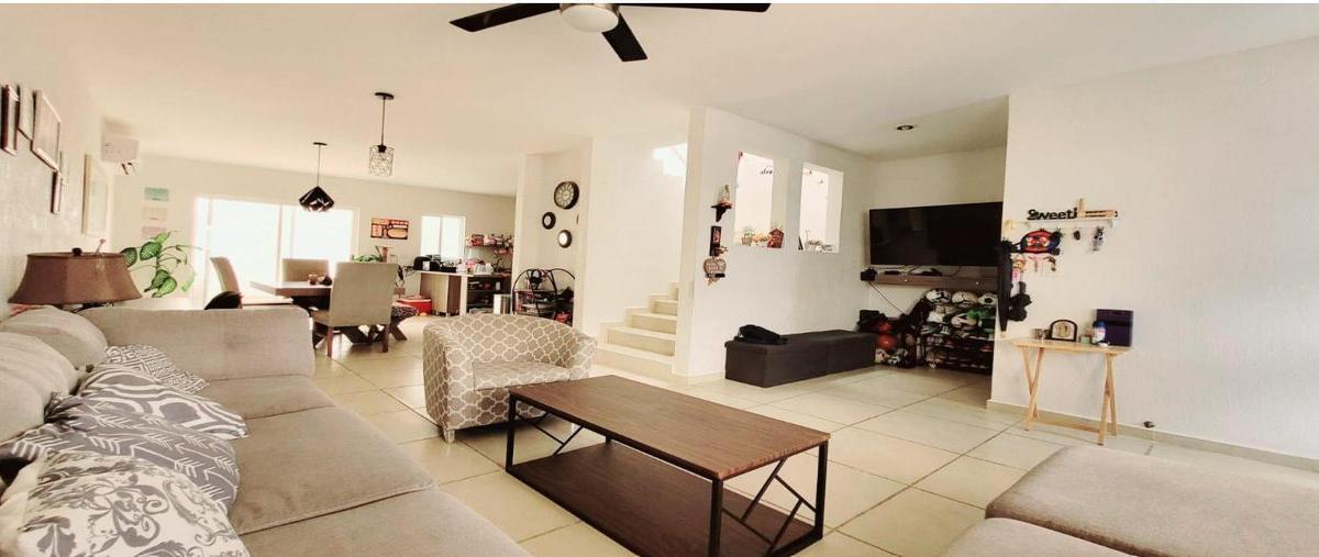 Foto de casa en venta en  , jardines cancún, benito juárez, quintana roo, 0 No. 03