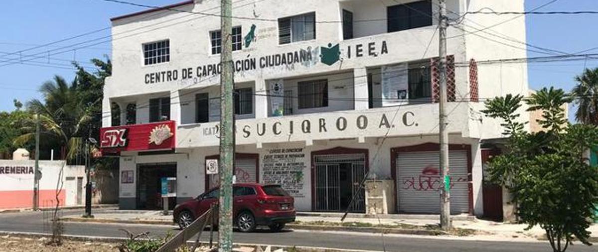 Foto de local en venta en  , jardines cancún, benito juárez, quintana roo, 8195162 No. 01