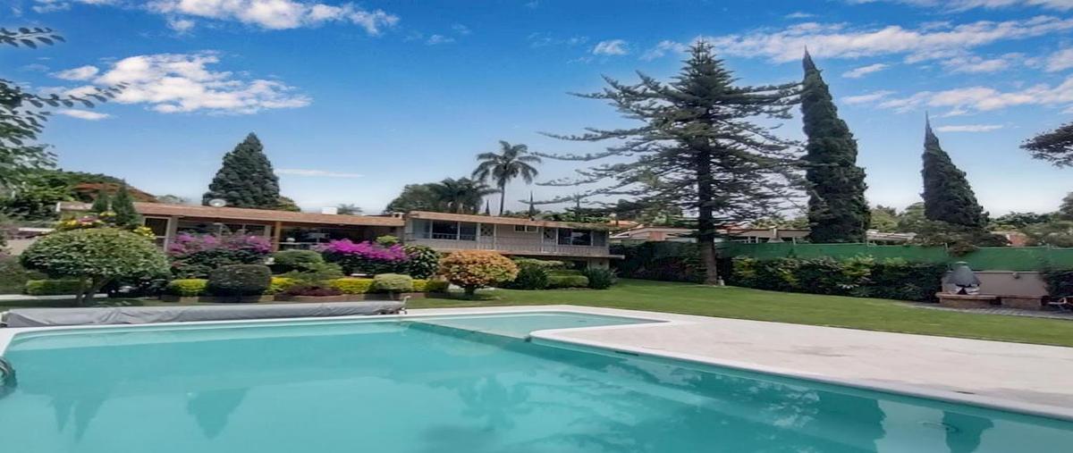 Foto de casa en venta en  , jardines de ahuatepec, cuernavaca, morelos, 0 No. 01