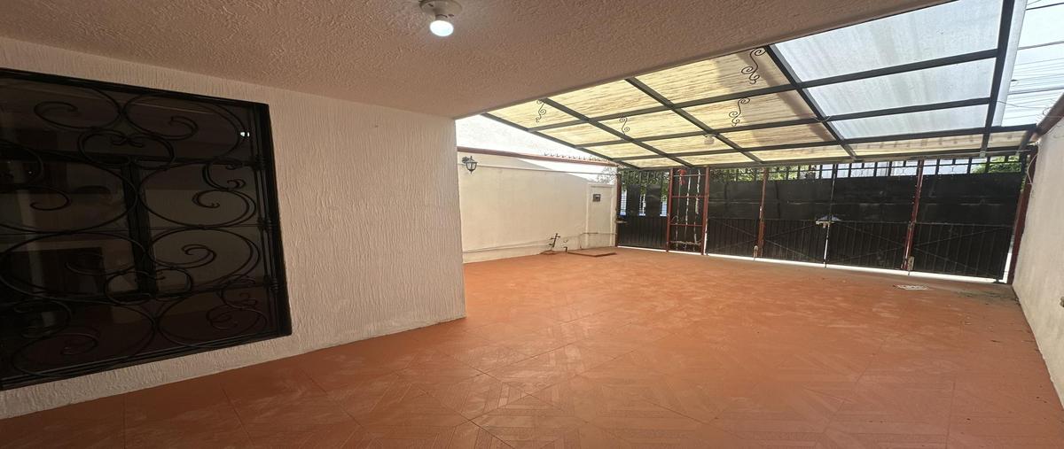 Foto de casa en venta en  , jardines de jerez ii, león, guanajuato, 31113165 No. 03