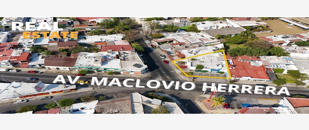 Foto de oficina en venta en  , jardines de la corregidora, colima, colima, 28204863 No. 01
