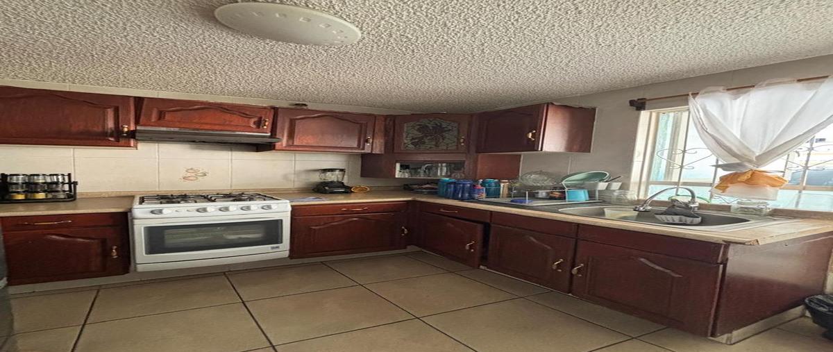 Foto de casa en venta en  , jardines de la paz, guadalajara, jalisco, 30173665 No. 03