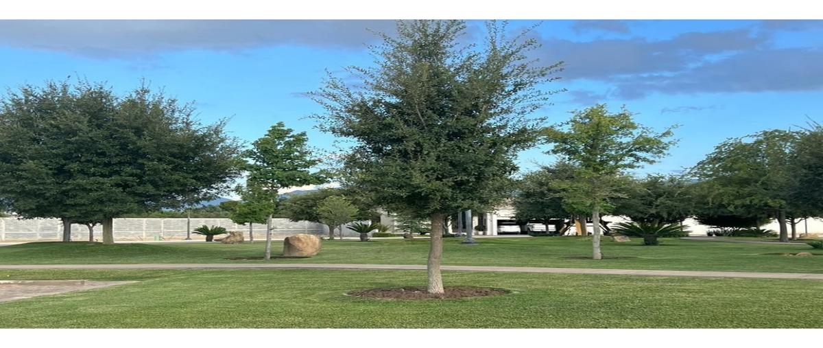 Foto de terreno habitacional en venta en  , jardines de versalles, saltillo, coahuila de zaragoza, 0 No. 03