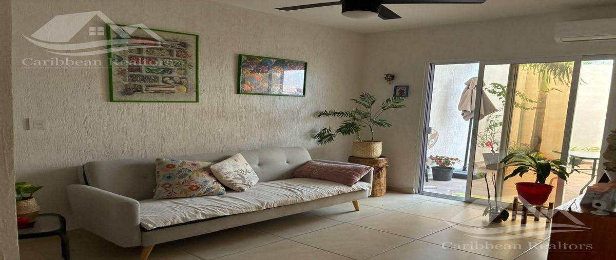 Foto de casa en venta en  , jardines del sur, benito juárez, quintana roo, 0 No. 03