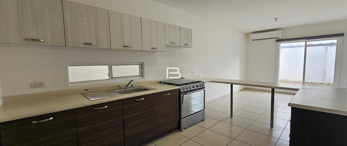 Foto de casa en venta en  , jardines del sur, benito juárez, quintana roo, 0 No. 03