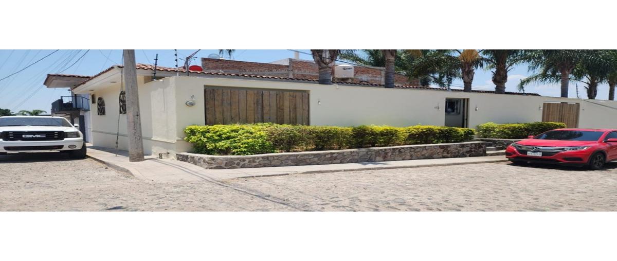Foto de casa en venta en  , jocotepec centro, jocotepec, jalisco, 0 No. 03