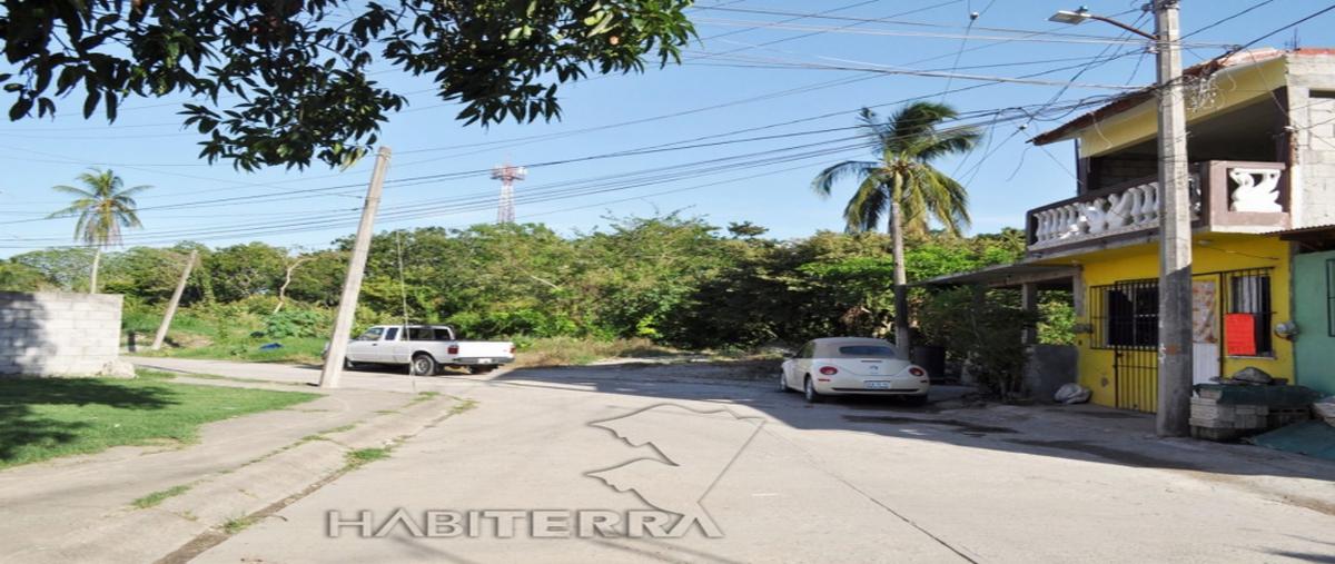 Foto de casa en jose villagran g 22-a fraccionamiento framboyanes , federico garcia blanco, tuxpan, veracruz de ignacio de la llave, 0 foto 03 Foto de casa en venta en jose villagran g 22-a fraccionamiento framboyanes , federico garcia blanco, tuxpan, veracruz de ignacio de la llave, 0 No. 03