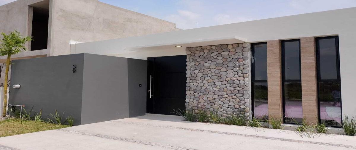 Foto de casa en venta en  , la capacha, colima, colima, 30356223 No. 01