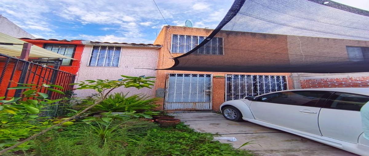 Foto de casa en venta en  , la misión, celaya, guanajuato, 0 No. 03