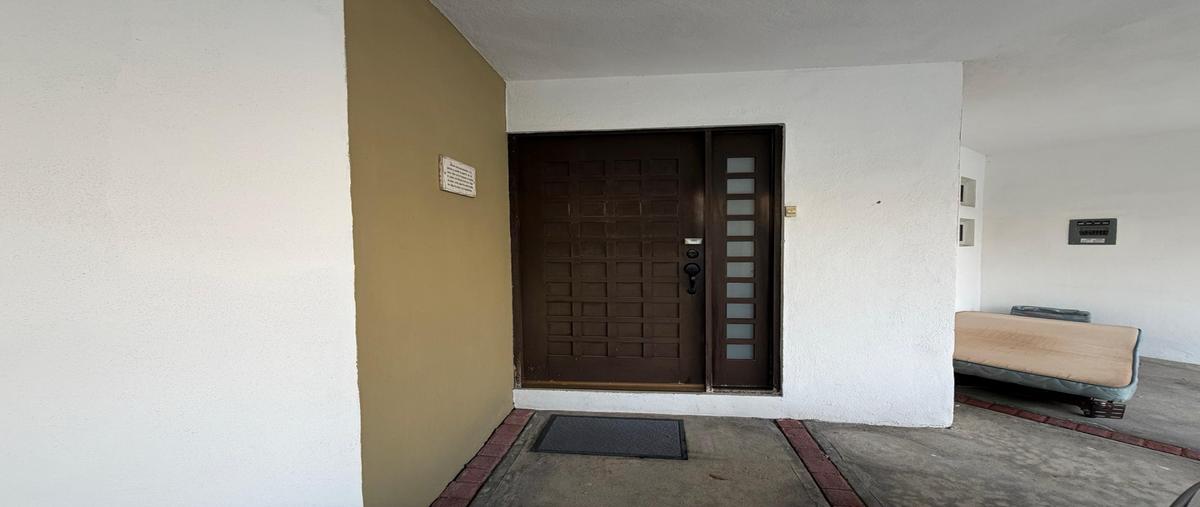 Foto de casa en venta en  , la rioja privada residencial 2da etapa, monterrey, nuevo león, 31096163 No. 03