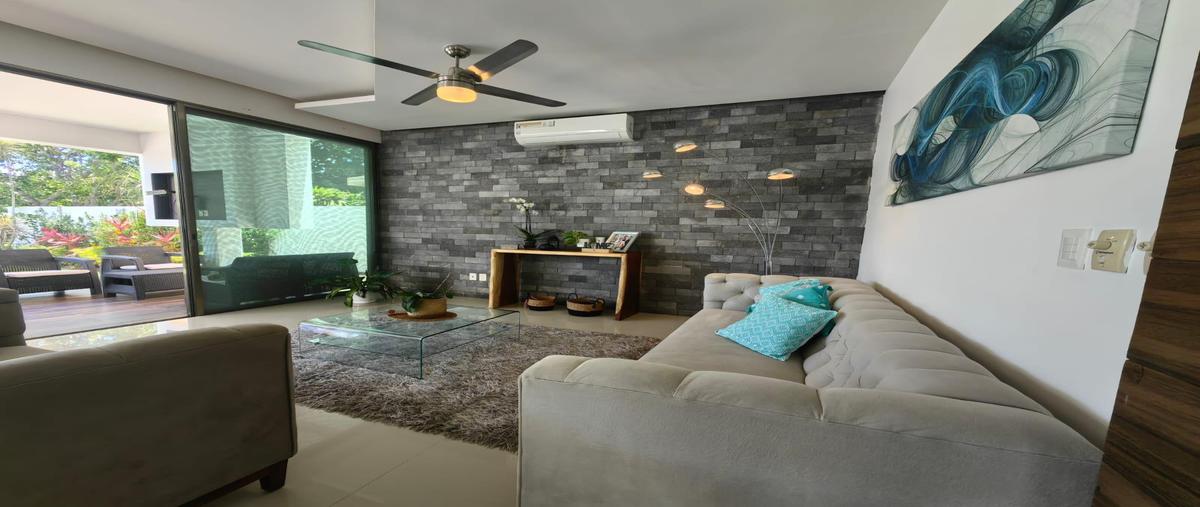 Foto de casa en venta en  , lagos del sol, benito juárez, quintana roo, 30282813 No. 03