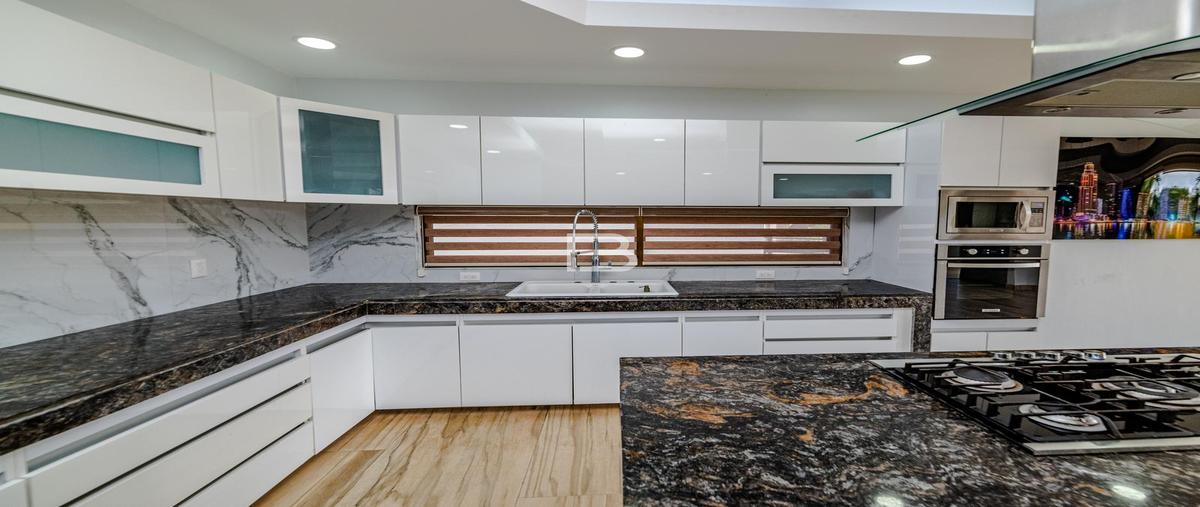 Foto de casa en venta en  , lagos del sol, benito juárez, quintana roo, 30954431 No. 03