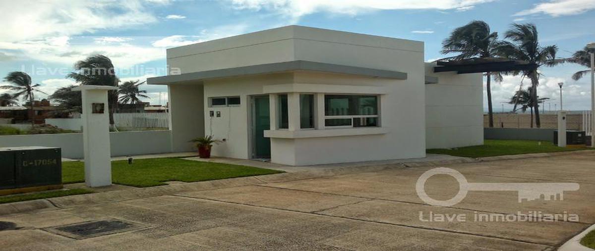 Foto de terreno habitacional en venta en  , las palmas, coatzacoalcos, veracruz de ignacio de la llave, 0 No. 02