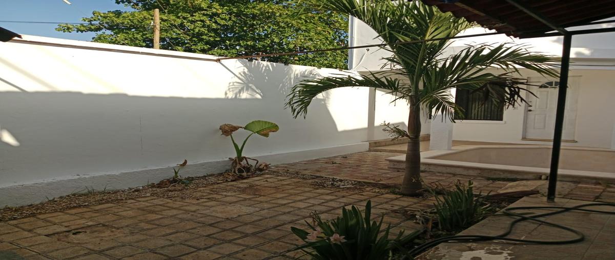 Foto de casa en venta en  , leandro valle, mérida, yucatán, 31426678 No. 03
