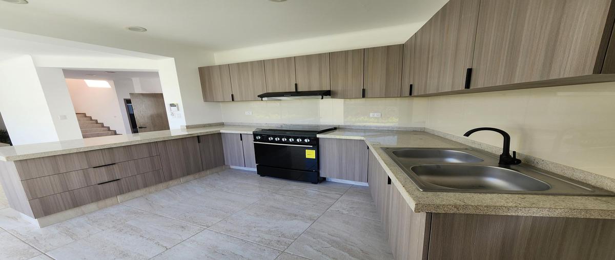 Foto de casa en venta en  , loma alta, morelia, michoacán de ocampo, 27905756 No. 04