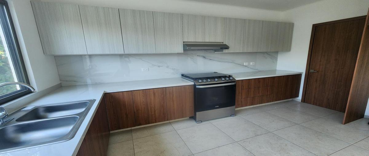 Foto de casa en venta en  , loma alta, morelia, michoacán de ocampo, 29952600 No. 04