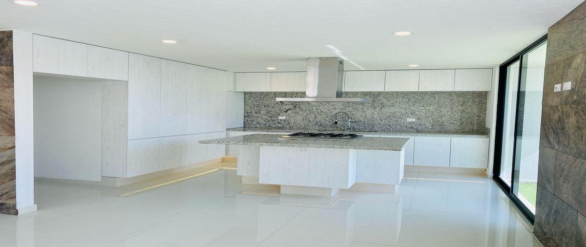 Foto de casa en venta en  , lomas de angelópolis, san andrés cholula, puebla, 30059245 No. 04