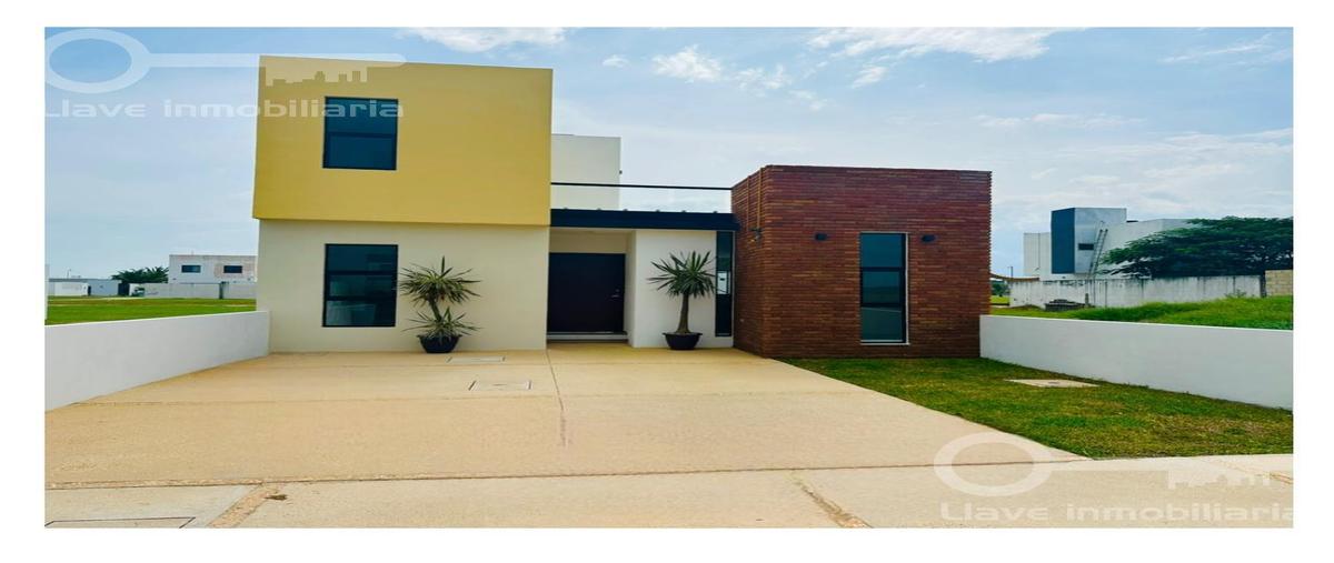 Foto de casa en venta en  , lomas de barrillas, coatzacoalcos, veracruz de ignacio de la llave, 0 No. 01
