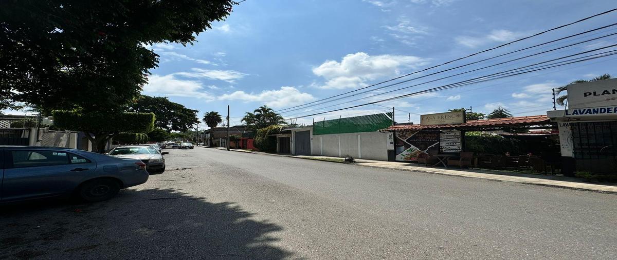 Foto de edificio en venta en  , lomas de cortes, cuernavaca, morelos, 28631059 No. 03