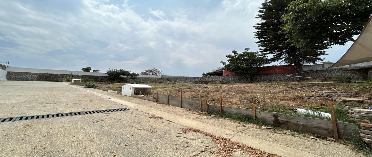 Foto de terreno habitacional en venta en lomas de cortés , lomas de cortes, cuernavaca, morelos, 31148160 No. 03