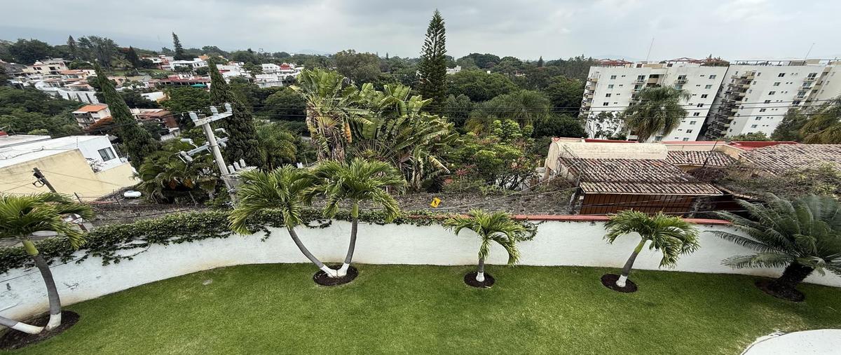 Foto de casa en venta en  , lomas de coyuca, cuernavaca, morelos, 30354324 No. 01