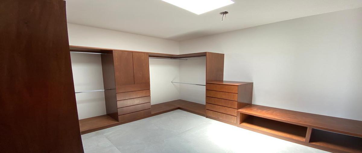 Foto de casa en venta en  , lomas de gran jardín, león, guanajuato, 18050927 No. 03