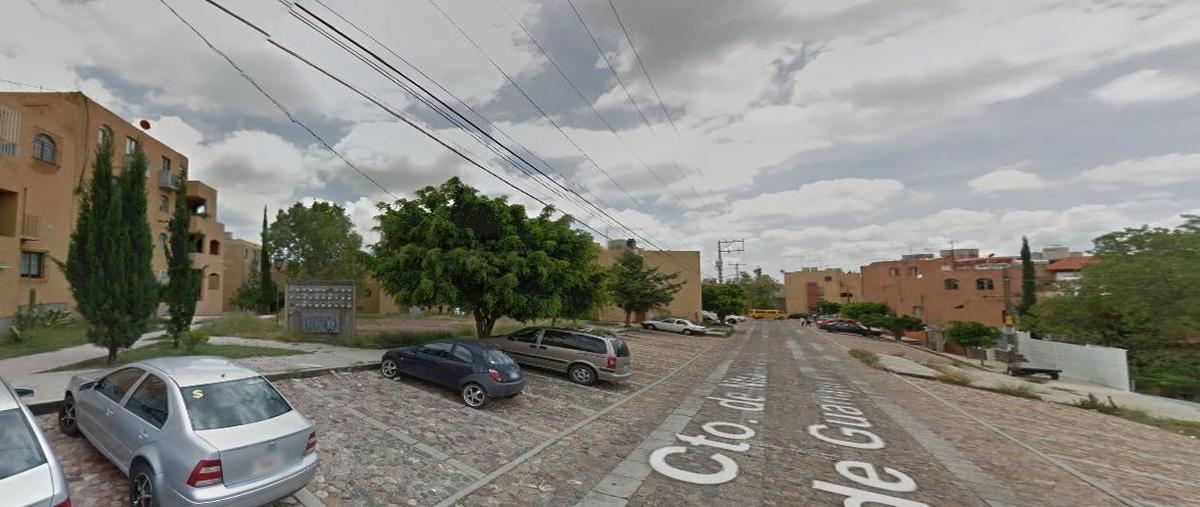 Foto de casa en venta en  , lomas de marfil ii, guanajuato, guanajuato, 0 No. 03