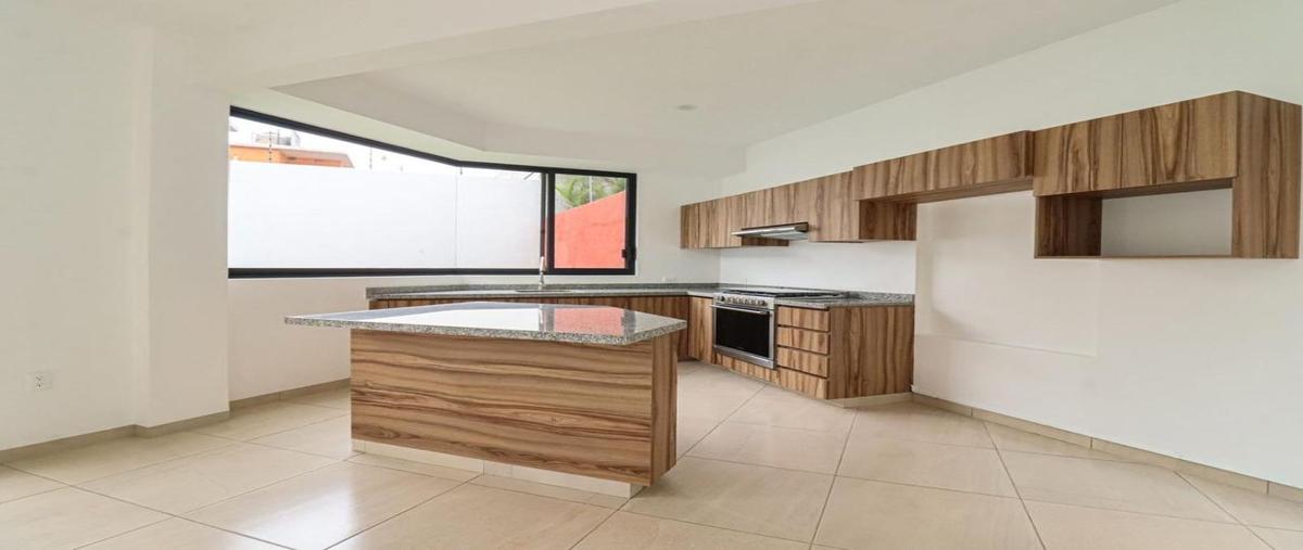 Foto de casa en venta en  , lomas de tetela, cuernavaca, morelos, 30242711 No. 03