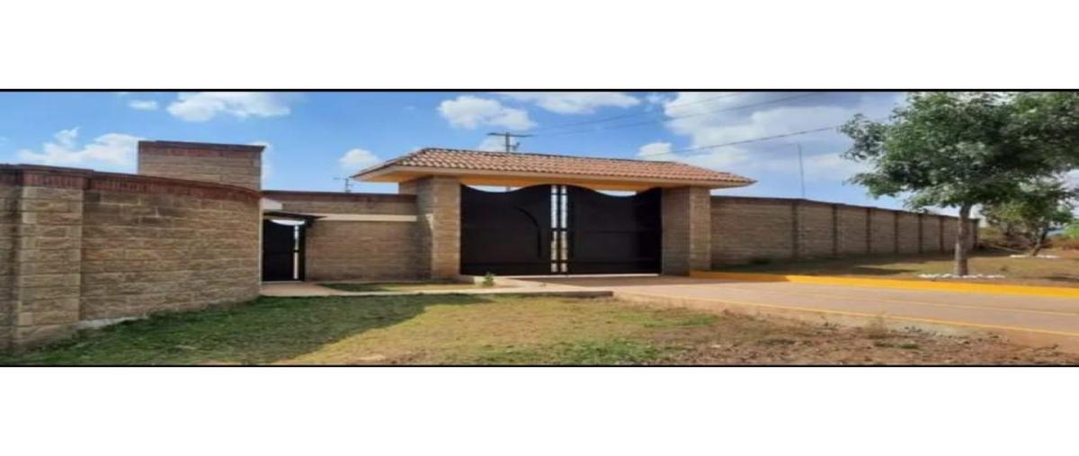 Foto de terreno habitacional en venta en  , los abedules, morelia, michoacán de ocampo, 0 No. 03