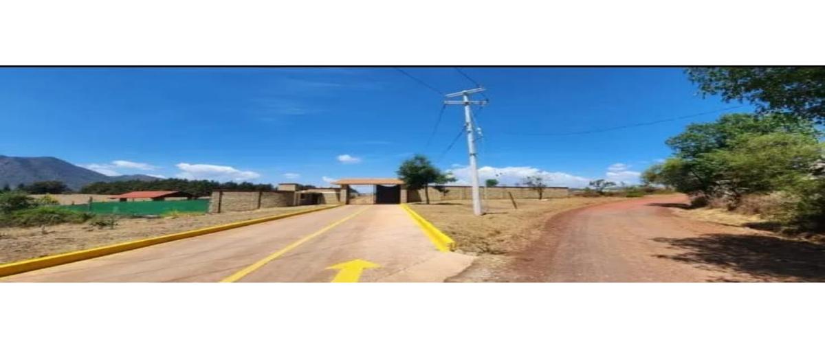 Foto de terreno habitacional en venta en  , los abedules, morelia, michoacán de ocampo, 0 No. 04