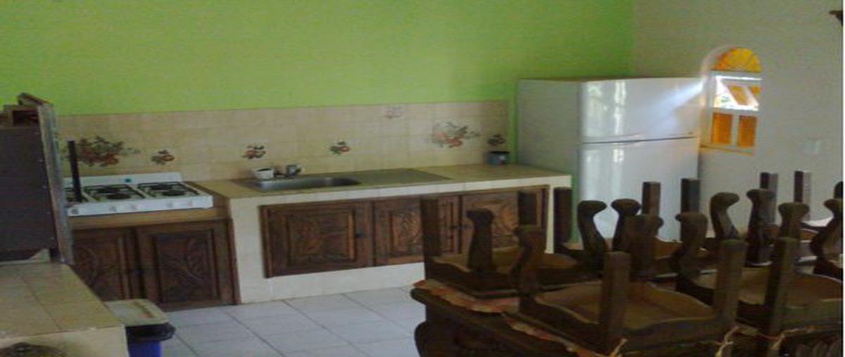 Foto de casa en venta en los eucaliptos , charanguerán, uruapan, michoacán de ocampo, 2129636 No. 04