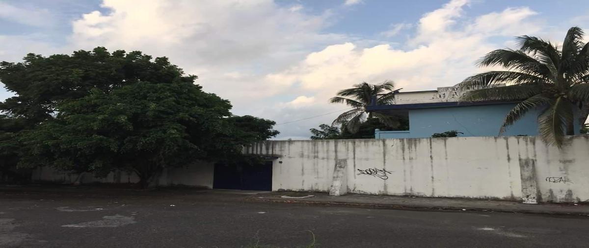 Foto de terreno habitacional en venta en  , miguel ángel de quevedo, veracruz, veracruz de ignacio de la llave, 30226444 No. 02