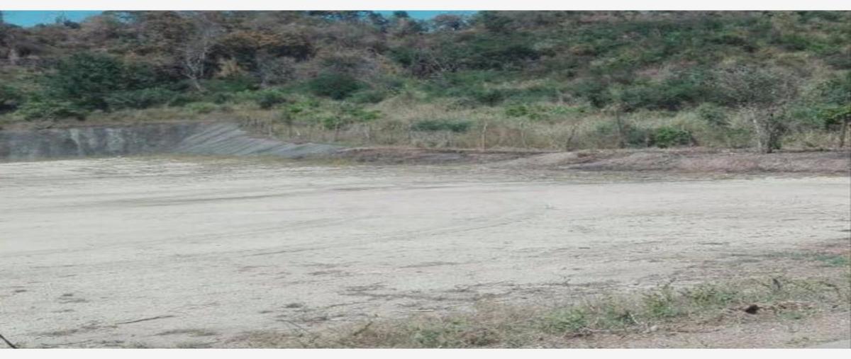 Foto de terreno habitacional en venta en  , minatitlán, minatitlán, colima, 8818716 No. 01