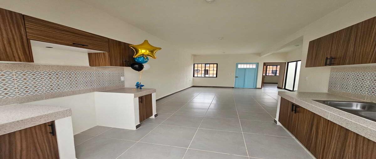 Foto de casa en venta en  , montellano, villa de álvarez, colima, 30446123 No. 03