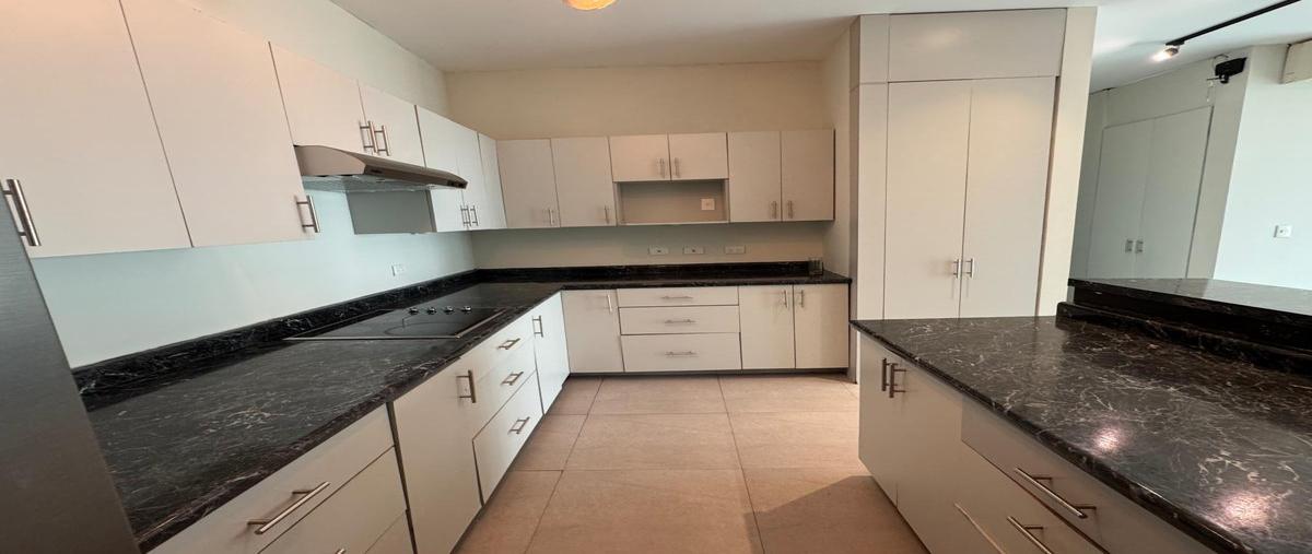 Foto de departamento en renta en  , monterrey centro, monterrey, nuevo león, 31356031 No. 04