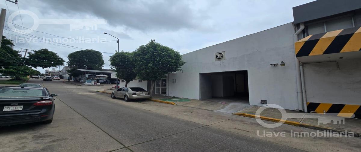 Foto de bodega en venta en  , palma sola, coatzacoalcos, veracruz de ignacio de la llave, 30332538 No. 02