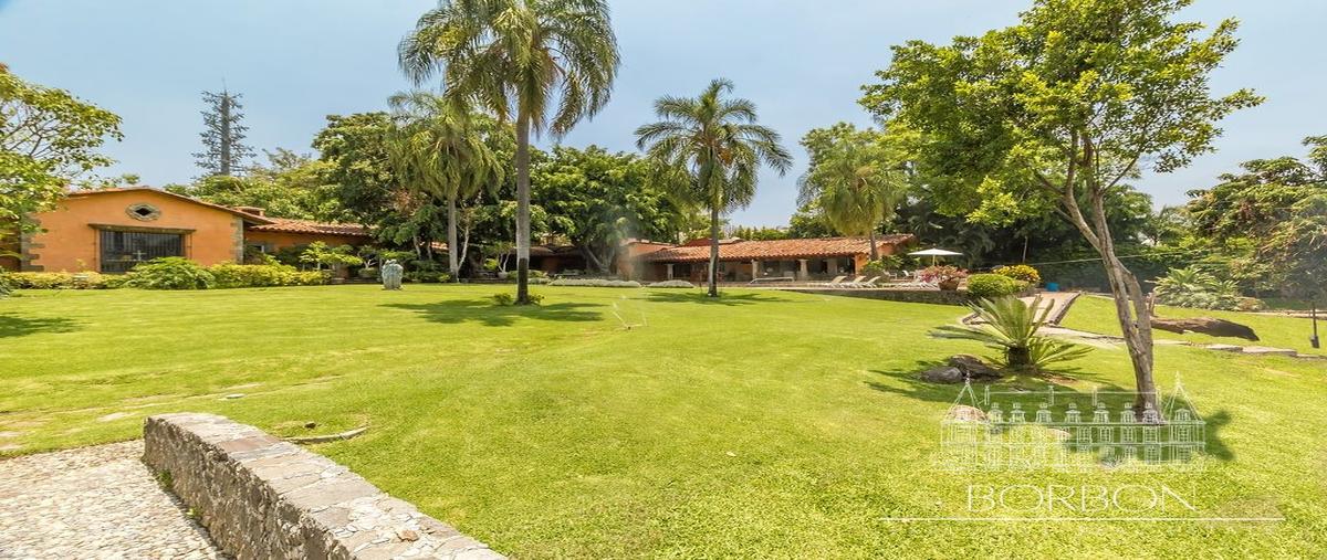 Foto de casa en venta en  , palmira tinguindin, cuernavaca, morelos, 28213240 No. 02