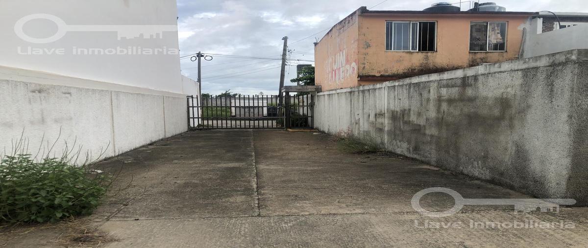 Foto de terreno habitacional en , paraíso coatzacoalcos, coatzacoalcos, veracruz de ignacio de la llave, 25511712 foto 03 Foto de terreno habitacional en venta en , paraíso coatzacoalcos, coatzacoalcos, veracruz de ignacio de la llave, 25511712 No. 03